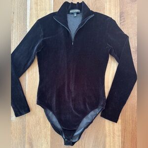 Griffith Gray St. John Black Thick Corduroy Stretchy Medium Bodysuit Italy